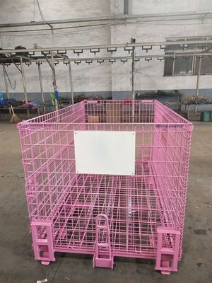 倉庫で商品を貯えることで使用される金網の容器